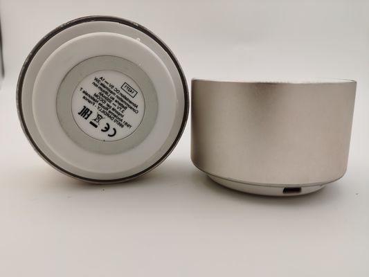 المكبرات الصوتية المحمولة اللاسلكية المعتمدة من قبل CE ROHS 69x69x42mm